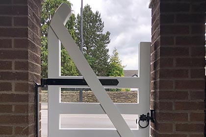 Bespoke-Accoya-Hockey-Stick-Gate2