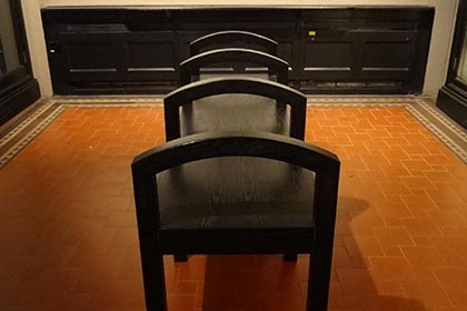 Bespoke-Ash-Hardwood-Benches-Manchester-Museum1