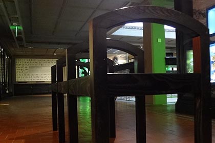 Bespoke-Ash-Hardwood-Benches-Manchester-Museum2